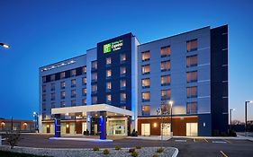 Holiday Inn Express & Suites Windsor East - Lakeshore By Ihg